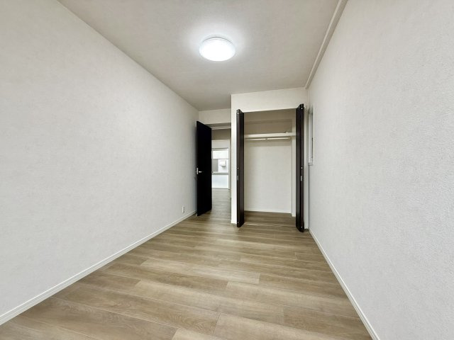 西区宝地町の寝室