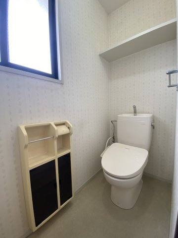 論地町５丁目戸建のトイレ|2Fトイレ