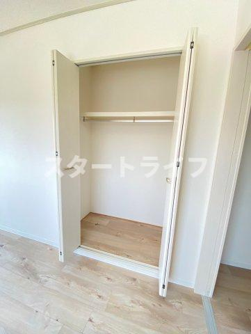 大阪市東淀川区菅原７丁目の賃貸マンションの収納