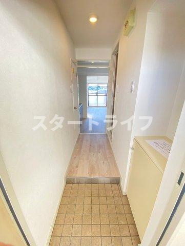 大阪市東淀川区菅原７丁目の賃貸マンションの玄関