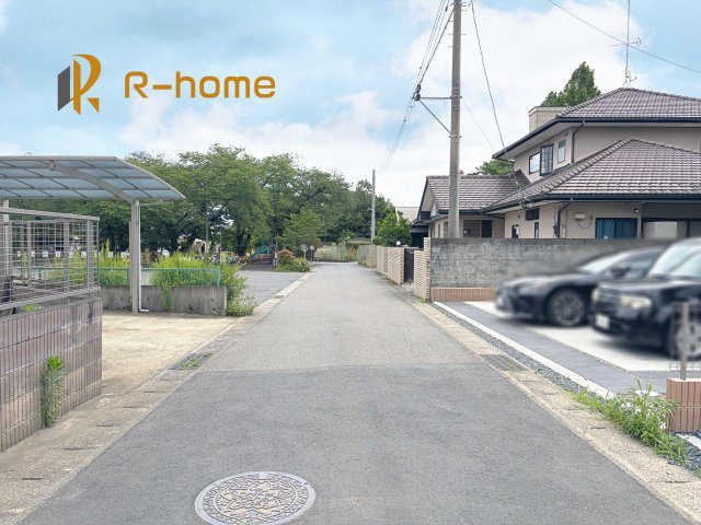 笠間市岩間駅西第3　新築戸建て　2号棟の前面道路含む現地写真|堂々！建物完成♪実際のお部屋をご見学可能です♪
ご見学が一番の資料！お気軽にお問い合わせ下さい♪