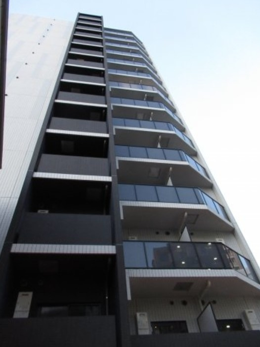 葛飾区亀有３丁目の賃貸マンションの外観