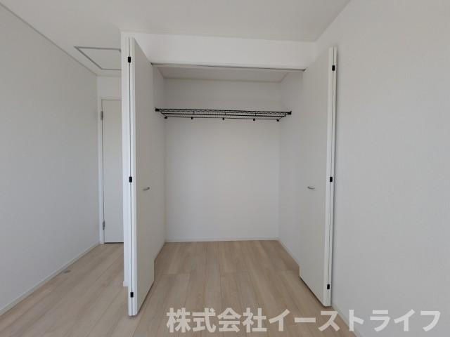 【新築戸建】　いわき市金山町第10　全2棟の収納|同社施工写真　大きなスペースがあり、収納には困りません