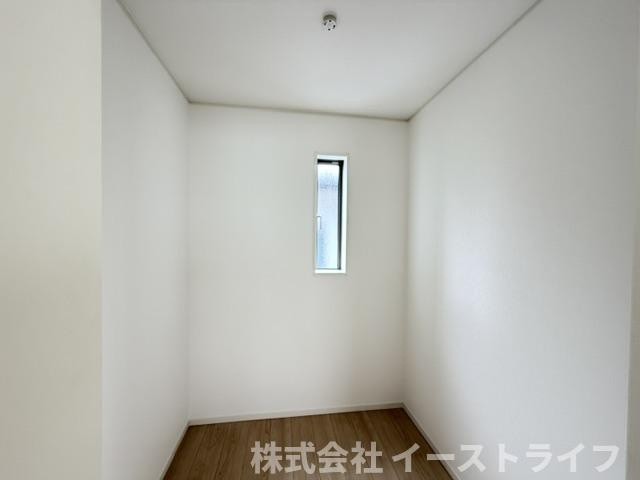 【新築戸建】　いわき市金山町第10　全2棟の収納|２号棟写真　　２帖の大きなウォークインクローゼットが設置されています◎