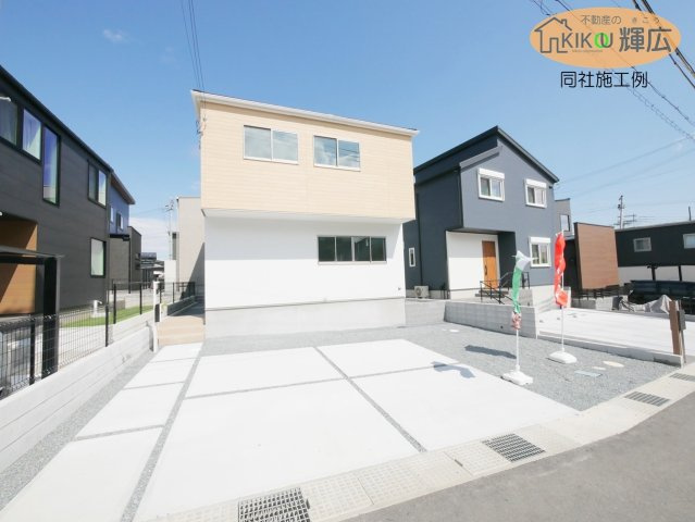 加古川市尾上町12期口里（全2棟）2号棟の駐車場