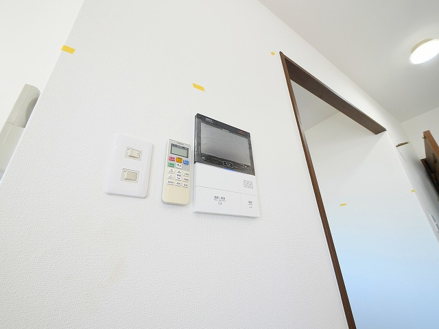 ライオンズマンション富雄Ａのセキュリティ|モニター付きインターホンです
