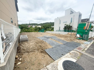 【前面道路含む現地写真】 | 高槻市塚原2丁目　売土地