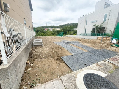 【前面道路含む現地写真】 | 高槻市塚原2丁目　売土地