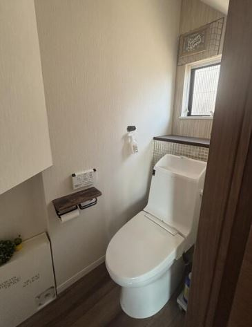【中古】川越市小堤中古住宅のトイレ|シンプルなトイレスペース
