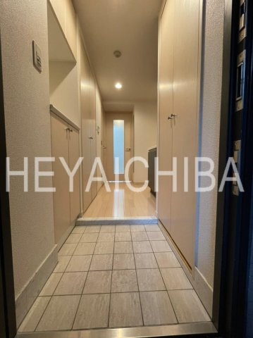 バージュアル新御徒町の玄関
