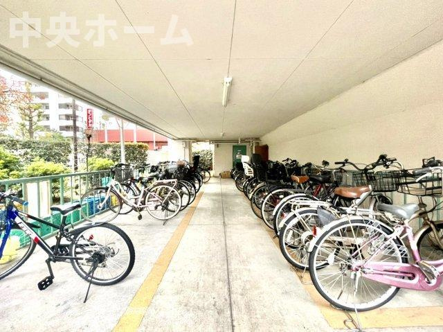 東陽町グリーンハイツの駐輪場|【自転車置き場】最新の空き状況や費用などの詳細は担当スタッフまでお問い合わせください。