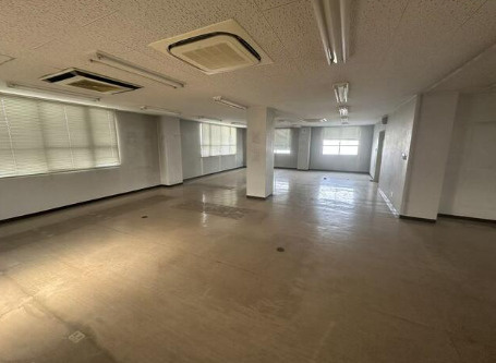 名古屋市1棟空きビル！延床935㎡ RC造4階建 新耐震の内装