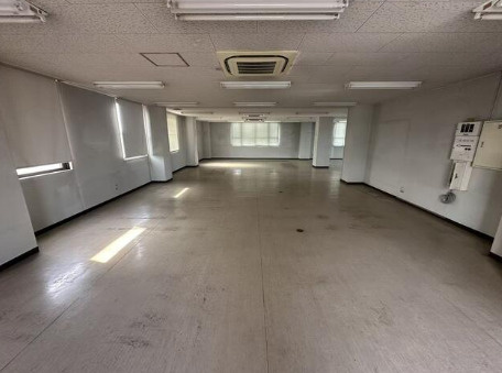 名古屋市1棟空きビル！延床935㎡ RC造4階建 新耐震の内装