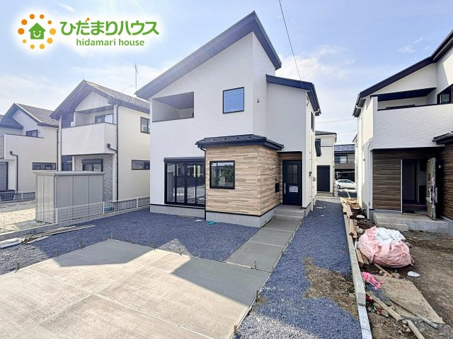 【外観】 | ひたちなか市足崎3期　新築戸建　3号棟 | 明るい光が差し込む開放感あふれる住まいです。