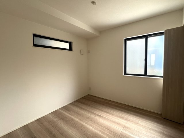 KAWAWA～KAWAWA～KAWAWA～横浜市内とはいえゆったりとした時間が流れる街、そう、川和。な【都筑区川和町新築戸建】の洋室|使い勝手のいい洋室です