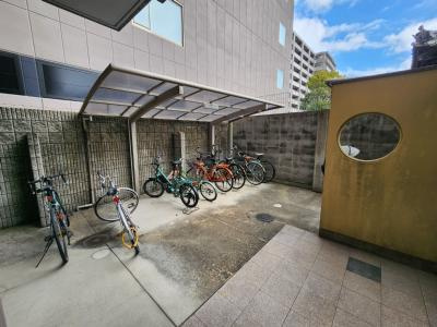 トゥニール河原町の駐車場|駐輪場