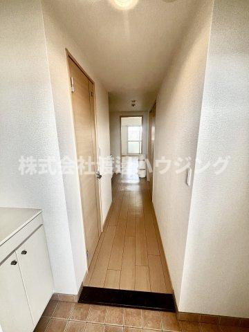 クレメント岡山の玄関