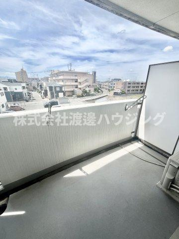 クレメント岡山のバルコニー