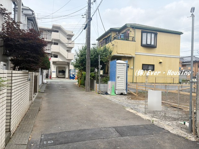 戸建 東久留米市野火止２丁目の前面道路含む現地写真