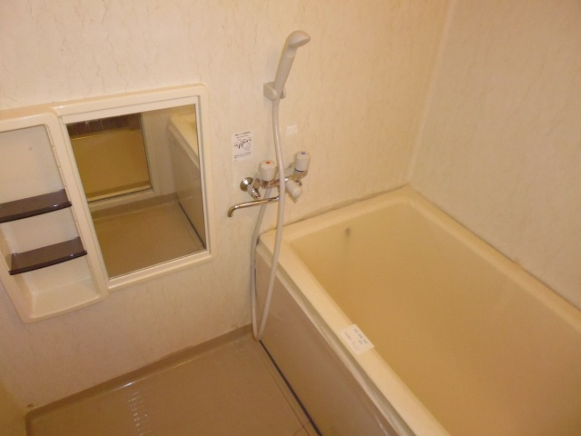 フェリスメンテ・狩口台の浴室