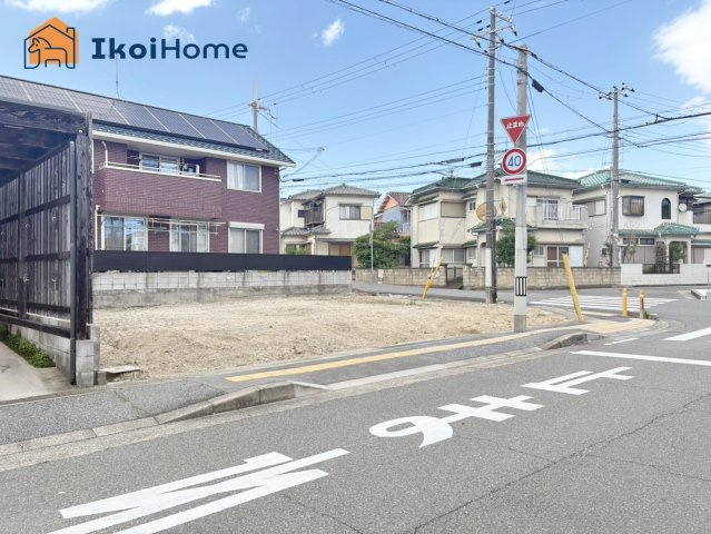 明石市西明石町2丁目　全2区画　1号地　土地の前面道路含む現地写真|●年中無休：当日予約可●前面道路は南側幅員約11.1m！東側幅員約7.2mで広々しています！