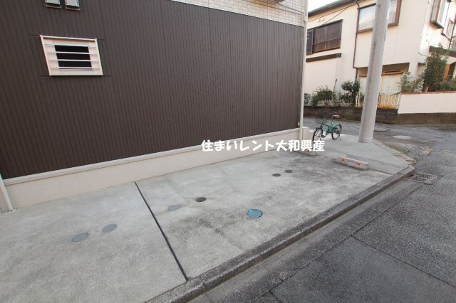 ソフィア相南の駐車場