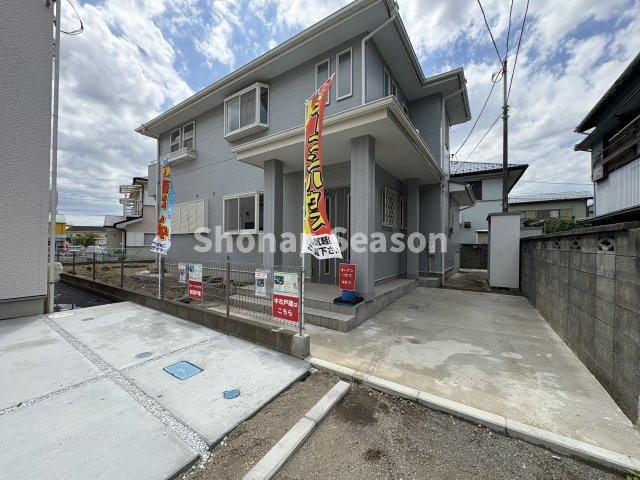 【外観】 | 大家族や２世帯にも適した、大型住宅が販売スタートいたしました！　
ぜひご内見ください。