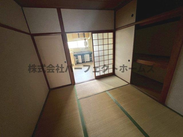 清水ハイツの和室|落ち着いた雰囲気の和室付きです