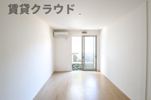 コンフォール蘇我の居間・リビング|こちらのリビングで趣味の時間をお楽しみください