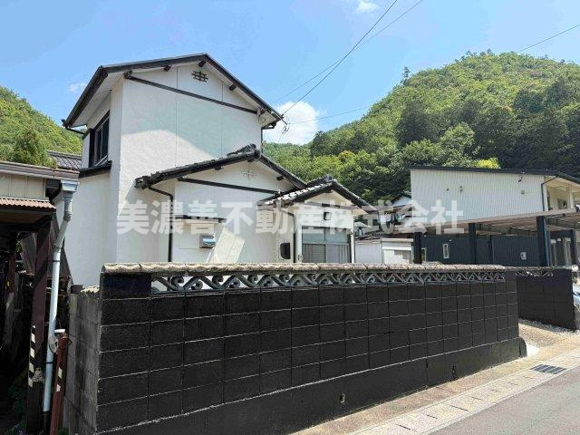 ６７０１５　岐阜市石谷中古戸建ての外観