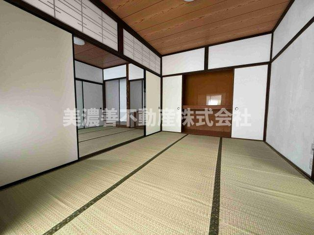 ６７０１５　岐阜市石谷中古戸建ての和室