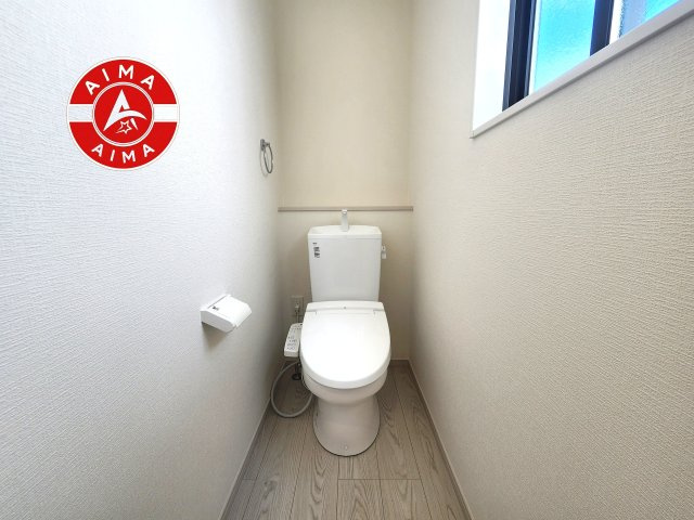 福岡市東区美和台5丁目第9-2棟（1号棟）のトイレ|トイレ・ウォシュレット付。快適で衛生的な洗浄機能付温水シャワートイレです。