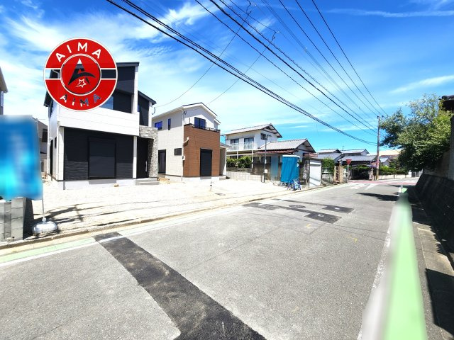 福岡市東区美和台5丁目第9-2棟（1号棟）の前面道路含む現地写真|見学の時間などお気軽にお問い合わせ下さい。