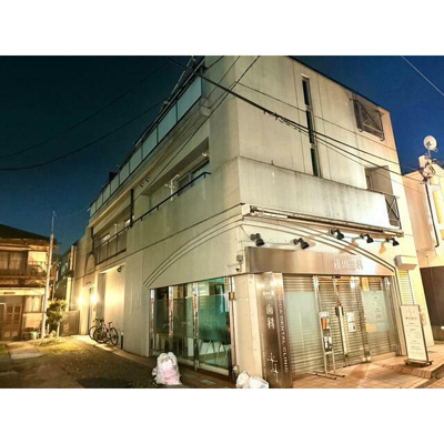 【外観】 | 青林堂ハウス | 鉄筋コンクリート造のがっちりとした建物。