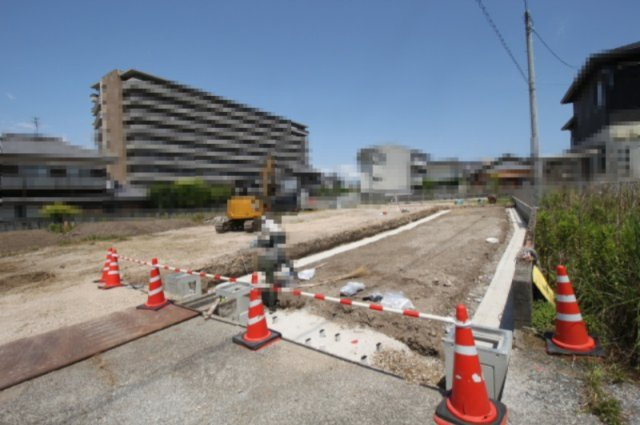 南国市篠原　1号地　建築条件なし　売土地（全4区画）の前面道路含む現地写真|西側　幅6.0ｍ　間口　6.0ｍ　