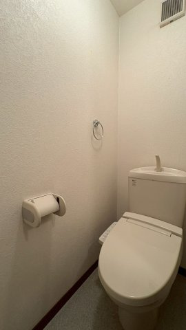 アンプルール フェール 寿のトイレ