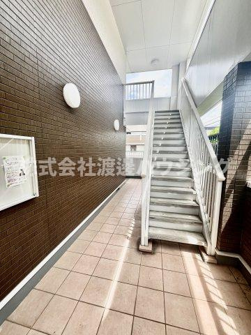 セイバリースクエア Aのエントランス