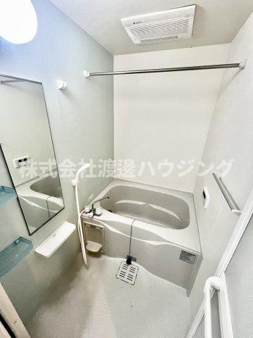 セイバリースクエア Aの浴室