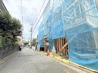 【外観】 | 【仲介手数料４４０万円が無料！！】■学芸大学駅１５分■三軒茶屋駅１５分■南道路■ＬＤＫ２２帖 | 諸費用440万円が無料！
特別キャンペーン中！
日本一の家計応援に挑戦中！
■学芸大学駅１５分
■三軒茶屋駅１５分
■南道路
■２２帖超のＬＤＫ
■リビングの天井吹き抜け
■モデルハウス内覧可