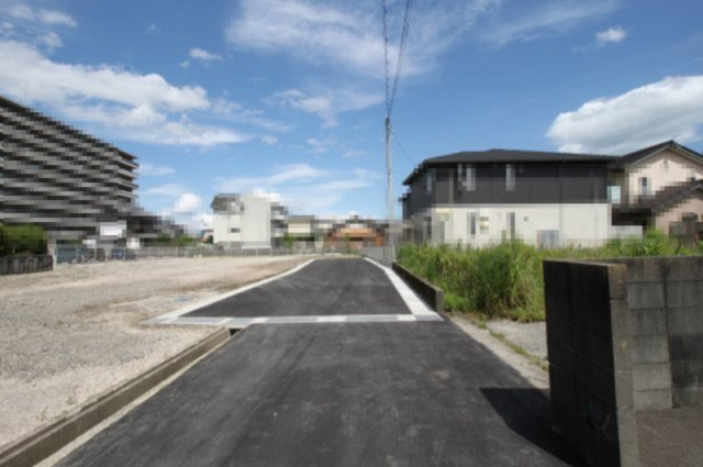 南国市篠原　3号地　建築条件なし　売土地（全4区画）の前面道路含む現地写真