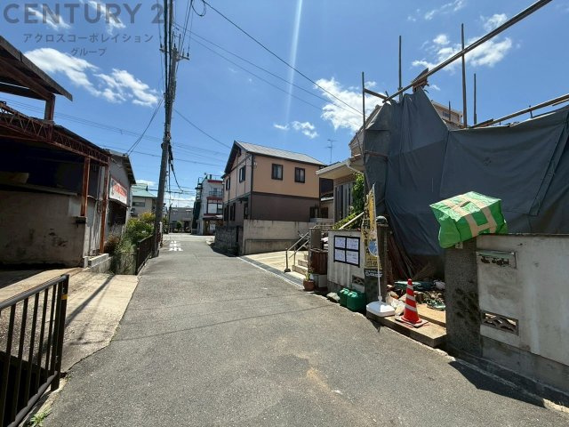小・中学校が徒歩10分圏内に揃う子育て世帯に最適な立地です。