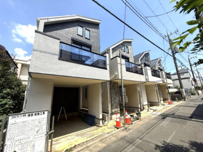【外観】 | 【仲介手数料４４０万円が無料！！】■学芸大学駅１５分■三軒茶屋駅１５分■南道路■ＬＤＫ２２帖 | 【諸費用４４０万円ＯＦＦです！！】
決算キャンペーン！
家計応援サービスの限界に挑戦中！
■学芸大学駅１５分
■南道路
■２２帖超のＬＤＫ
■リビングの天井吹き抜け
■ＺＥＨ水準住宅
■内覧可能