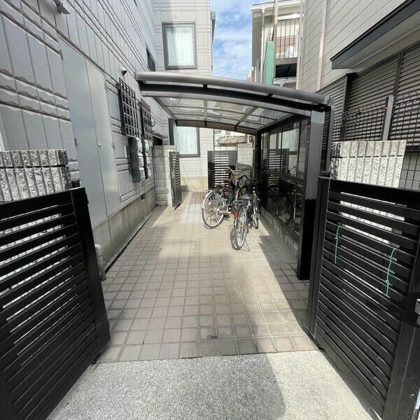 SOLBIOS沖杉のエントランス