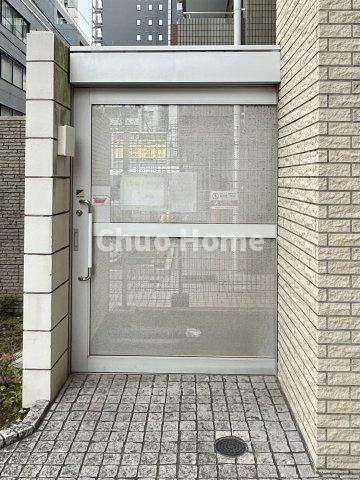 スカイクレストビュー西葛西の駐輪場|【自転車置き場】自転車置き場もオートロック。最新の空き状況や費用などの詳細は担当スタッフまでお問い合わせください。