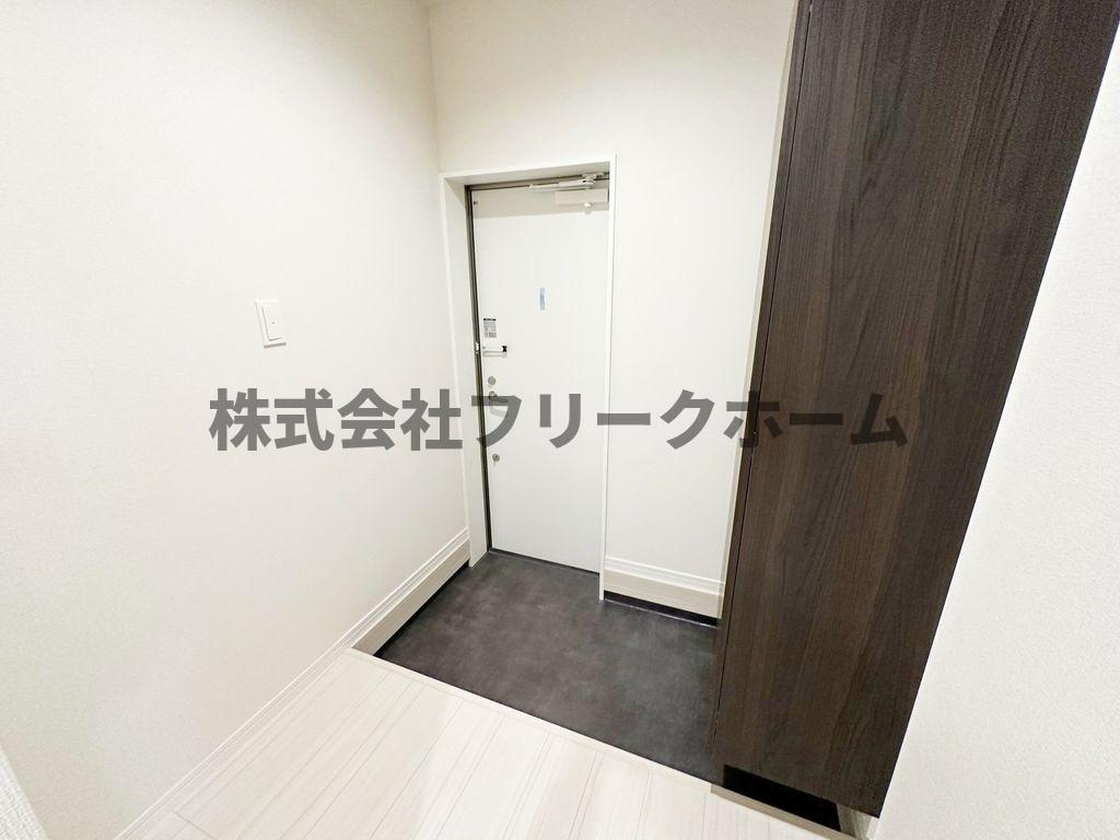 武蔵野市西久保１丁目の賃貸マンションの玄関
