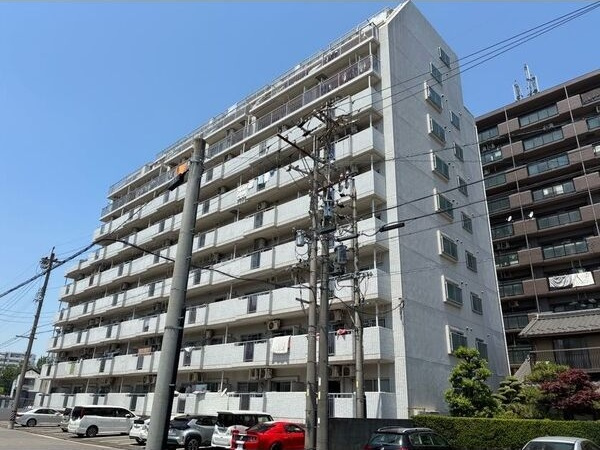 丸美ロイヤル築地の外観|きれいな外観です