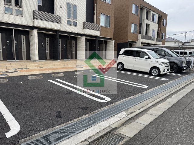 エスポワール1の駐車場