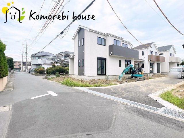 蓮田市黒浜2343番　新築一戸建て　ハートフルタウン　Aの駐車場|26.8.1撮影済み