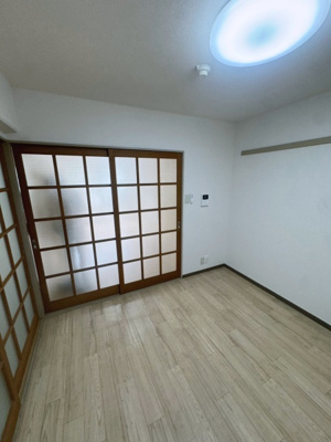 【その他】 | サンヒルズマンション | 4.5畳の納戸　