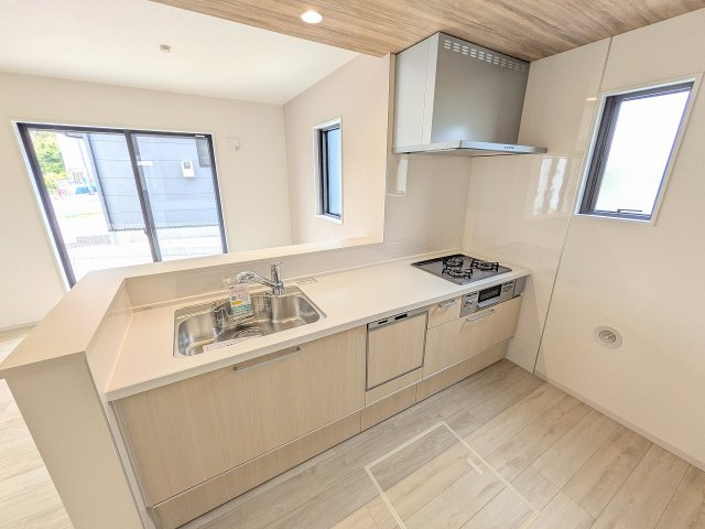 八王子市　小比企町　新築一戸建て　１期のキッチン|～使い勝手の良いシステムキッチン～